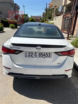 نیسان سێنترا
